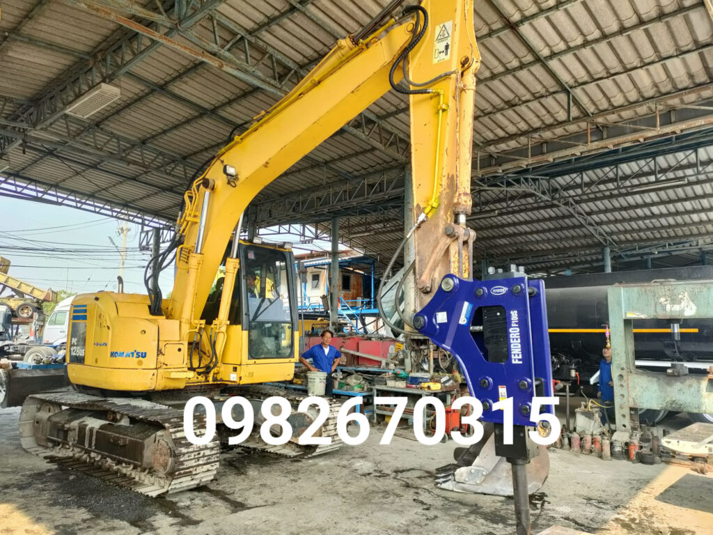 เพราะมีท่านจึงมีเรา ทีมA ส่งมอบงานติดตั้งหัวกระแทกFENDEROรุ่นF100Sมาตรฐานทนทาน ... 10 334436201 218466934071441 8469029110216305743 n