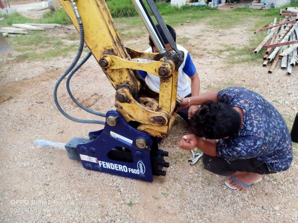 # ขอบคุณลูกค้าสระแก้วครับ ทีมTNC3 ส่งมอบงานติดตั้งหัวกระแทกFENDERO F60S ขนาด3-4... 49 358710905 1460411294761143 4814007159252203514 n