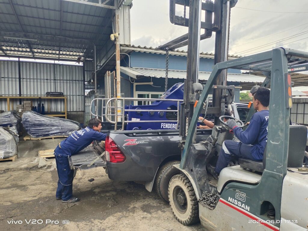 Go to อุ้มผาง เจอทักทายทีมงานได้ครับ 20 447209933 1645301909605413 6939987581110096959 n