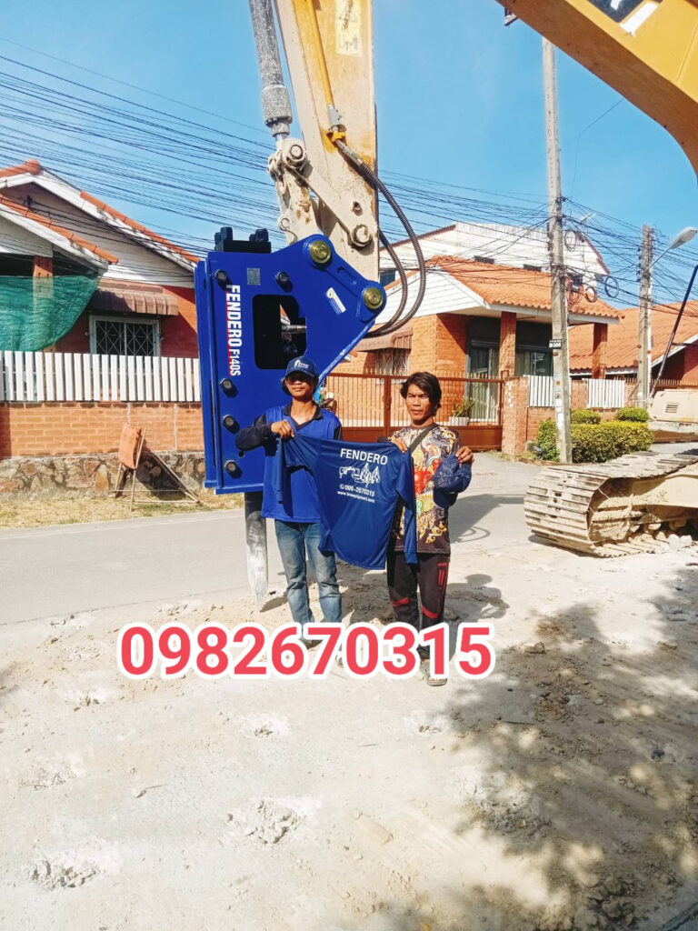 ส่งงานด่วนครับ
คุณธรรมนำการค้าครับ
ทีมTNC1 ส่งงานติดตั้งระบบไลน์piping รถขุดSa... 14 470212320 1785912035544399 5442484831684147283 n