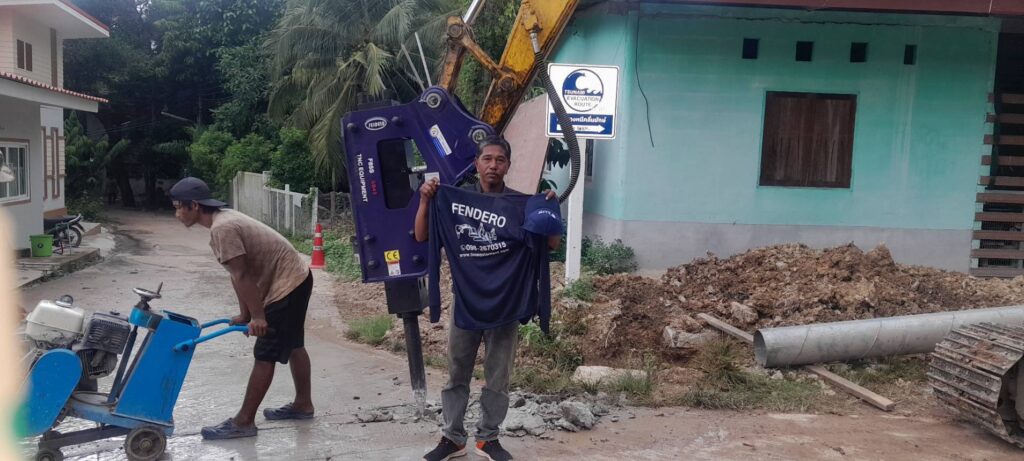 Unit 85/2025
คุณธรรมนำการค้า
ทีมTNC3 ส่งมอบงานติดตั้งหัวกนะแทกFENDERO F85S vs So... 3 532037997 1972659080203026 7005244249566073117 n